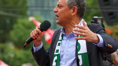 CHP lideri Özgür Özel: Ben Ekrem İmamoğlu'na kefilim