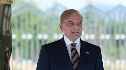 Pakistan Başbakanı, İsrail'in İran'a yönelik saldırılarını kınadı