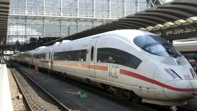 Alman Demiryolları’nın toplu rezarvasyon uygulamasını kaldırmasına tepki