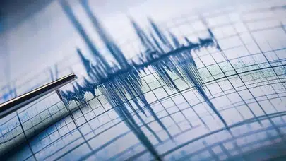 Yunanistan'da 5,2 büyüklüğünde deprem oldu