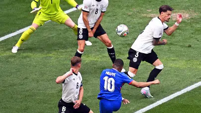 Fransa Almanya'yı 2-0 yenerek UEFA Uluslar Ligi'nde üçüncü oldu