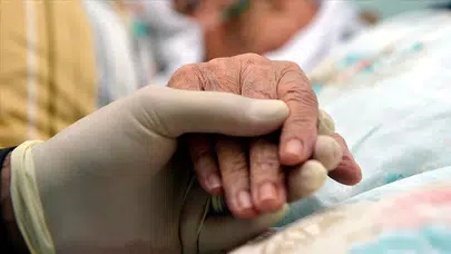 Bakanlık açıkladı: 80 yaş ve üstü hastalar için e-rapor imkanı