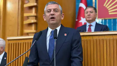 CHP LİDERİ ÖZGÜR ÖZEL: TÜM SİYASİ TUTSAKLAR İÇİN TUTUKSUZ YARGILAMA İSTİYORUZ
