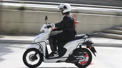 Yerlikaya motosiklet sürücülerini uyardı: Ekipmansız yola çıkmayın