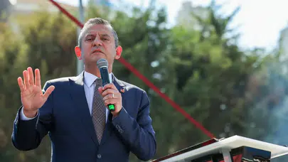 CHP lideri Özgür Özel'den butlan sorusuna yanıt: Kararı tanımam, binayı terk etmem