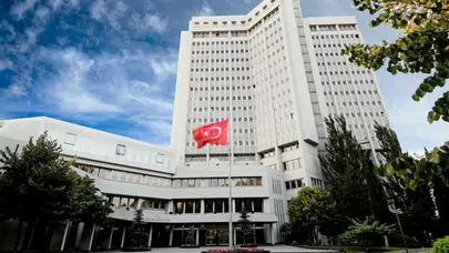 Dışişleri Bakanlığı'ndan önemli açıklama: Madleen gemisinde bulunan Şuayb Ordu ve Yasemin Açar bugün serbest bırakıldı
