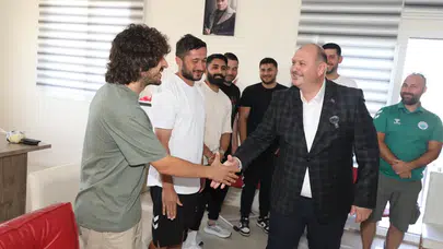 Menderes Belediye Başkanı Çiçek’ten bayram kutlaması