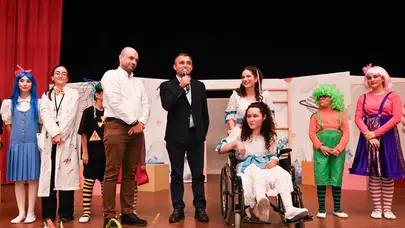 Manavgat Kent Tiyatrosu, ödüllerle başarısını pekiştirdi!
