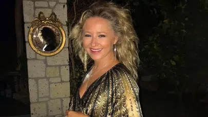 Şarkıcı Pınar Aylin yıllar sonra ABD'den Türkiye döndü