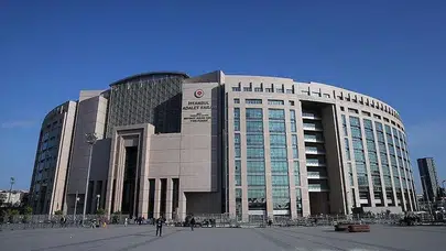 İBB Savunma Avukatlarından açıklama: “19 Mart’tan beri yaşadığımız süreç modern hukuk kazanımlarının tam manasıyla reddiyesi halindeyiz”