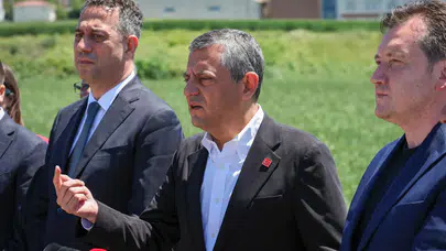 Özgür Özel’den Silivri Önünde Sert Mesajlar: “Bu rejime minnet edenin Allah belasını versin”