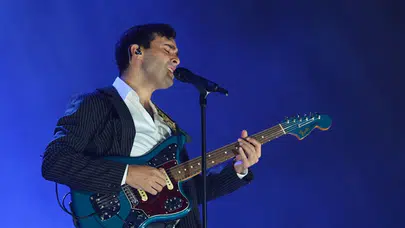 Mert Demir, Bursa Festivali'nde sahne aldı, hayranlarını coşturdu!