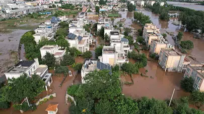 Çin’de Şiddetli Yağışlar: Pekin ve Çevresinde 30 Ölü, 80 Binden Fazla Tahliye