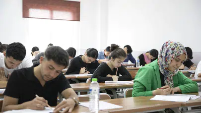 Mersin’de Gençlere Sınavdan Sonra da Destek Devam Ediyor