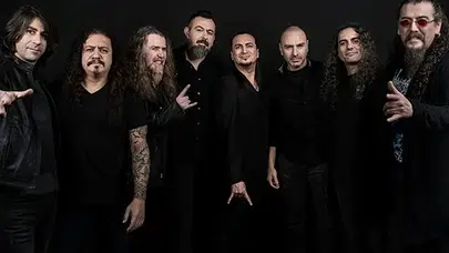 Pentagram: Şarkının finalini ironik olarak Mehter Marşı ile bitirmiştik; sonradan İzmir Marşı oldu