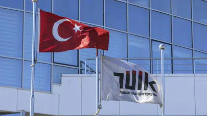 Külçe Altın Yatırımcıyı Güldürdü, BIST 100 Üzerine Yüksek Kayıplar Yaşandı