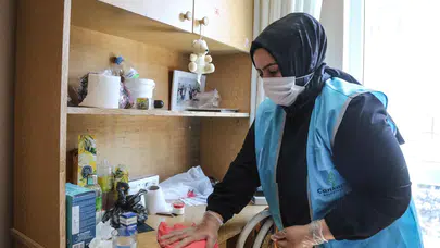 Çankaya’dan Yaşlı ve Engellilere Evde Temizlik Desteği