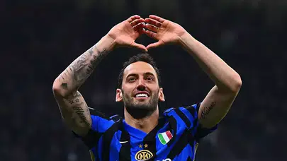 Galatasaray’da Hakan Çalhanoğlu Transferi Neden Askıya Alındı? Osimhen Sebebi Ne?