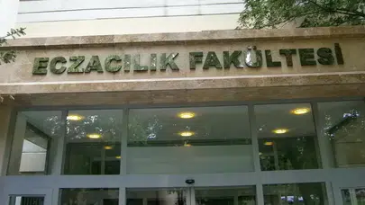 İstanbul Eczacı Odası’ndan Sert Uyarı: “Eczacılık Fakülteleri Ticarethane Oldu”