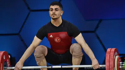 Türkiye’nin Halterde Yeni Gururu: Kaan Kahriman Kimdir, Kaç Yaşında, Nereli?