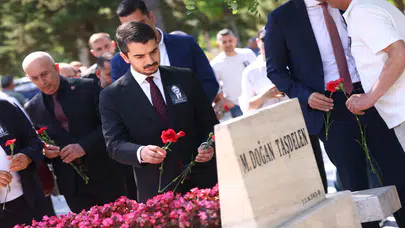 Doğan Taşdelen, 5. yılında mezarında anıldı: Halkçı mirası CHP için vurgulandı