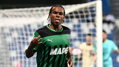 Fenerbahçe’nin Yeni Yıldızı Lauriente Mi Olacak? Sassuolo Teklifi Aldı mı?