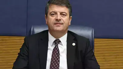 Belediye Önünde 4 Gün Süren Nöbetin Ardından Destek Mesajı: “Başkanım Olmazsa İşler Yürümez”