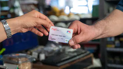 Mersin Halk Kart ile Temmuz'da 7 bin 254 kişinin cebine 7 milyon lira aktarıldı