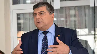 CHP GENEL SEKRETERİ SINDIR:'VATANSEVER SUBAYLAR GÖREVLERİNE İADE EDİLMELİ'​