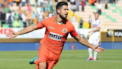 Emre Akbaba Başakşehir'de