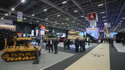 IDEF 2025 İstanbul’da Kapılarını Açtı: Giriş Ücretsiz mi? Kayıt Zorunlu mu? Fuar Halkın Ziyaretine Açık mı?