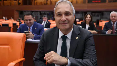 CHP’den İzmir Operasyonuna Eleştiri: “Partimize Diz Çöktürmeye Çalışıyorlar”