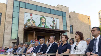 Mersin'de Alevi geleneği aşureyle birleştirildi, Başkan Vahap Seçer barış ve adalet vurgusu yaptı
