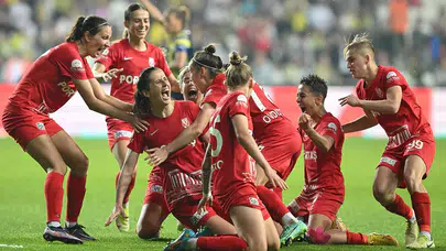 CHP’den TRT’ye Kadın Futbol Tepkisi: “ABB Fomget Neden Yayınlanmıyor?”