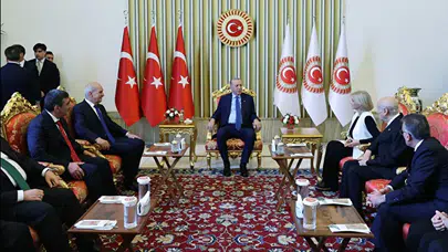 Erdoğan’dan 15 Temmuz Töreni Sonrası Sürpriz Çay Buluşması