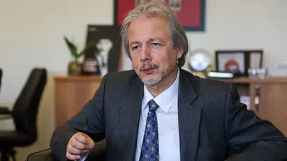 Prof. Dr. İlhan Uzgel:Erdoğan darbeden çok korktu, en büyük desteği Perinçek grubundan alıyor