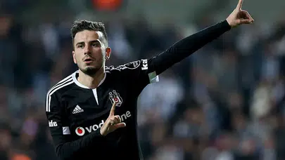 Oğuzhan Özyakup Kimdir? Kaç Yaşında, Nereli, Hangi Takımlarda Oynadı ve Futbolu Ne Zaman Bıraktı?