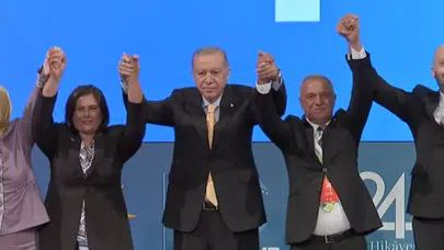 Özlem Çerçioğlu AK Parti Rozetini Taktı: “Ülkeme ve Aydın’a Hizmet Edeceğim”