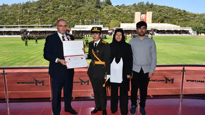 Elif Nur Halisdemir, Babasının İzinden Giderek Teğmenlik Diplomasını Aldı