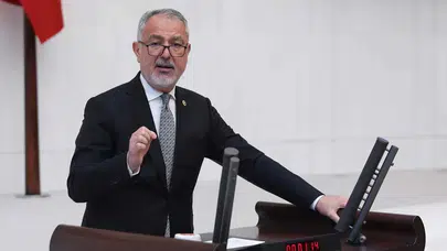 CHP'li Uzun, 2.5 yıldır bekleyen diyaliz cihazlarını TBMM'ye taşıdı, israfa dikkat çekti!