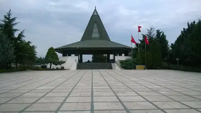 İmralı Adası’nda Menderes, Polatkan ve Zorlu İçin Anıt Mezar İnşaatı Başlıyor