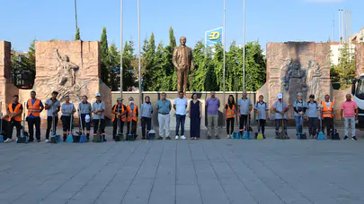Karabağlar Belediyesi'nden Temizlik Seferberliği: Vatandaşlar da destek bekleniyor!