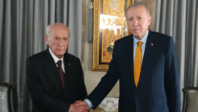 Cumhurbaşkanı Erdoğan, Malazgirt Zaferi etkinlikleri sonrası Devlet Bahçeli’yi ziyaret etti