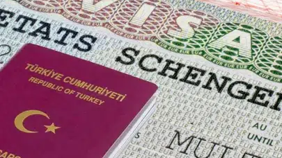 Hasan Karal’dan Bakan Fidan’a: Türk Vatandaşlarına Vize Duvarı Kaldırılsın!