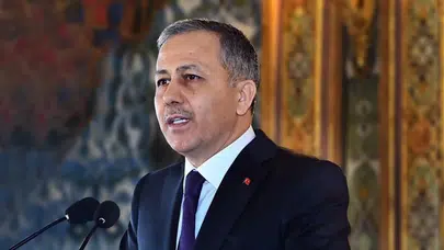 Bakan Ali Yerlikaya: Konya'da 739 bin uyuşturucu hap ve 141 kilo bonzai ele geçirildi