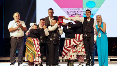 Kartal'da 4. Uluslararası Halk Oyunları Festivali coşkuyla başladı
