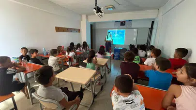 Burhaniye'de Öğrencilere Çevre Bilinci Aşılayan Eğitim Programları Başladı!