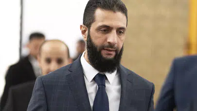 ABD, Suriye Geçici Cumhurbaşkanı Şara İçin BM Yaptırımlarını Hafifletiyor