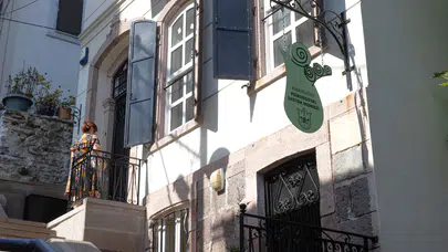 İzmir Konak Belediyesi'nden 15 yaş üstü vatandaşlara ücretsiz psikolojik destek hizmeti