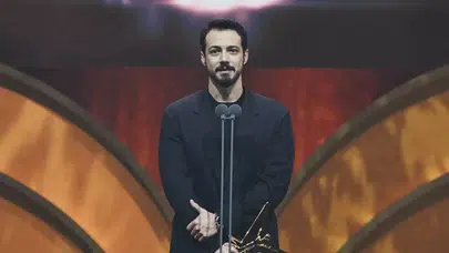 “Kızıl Goncalar”ın Naim’i Mert Turak: “Cüneyd’in Duaları Hepimizi Şifalandırdı”